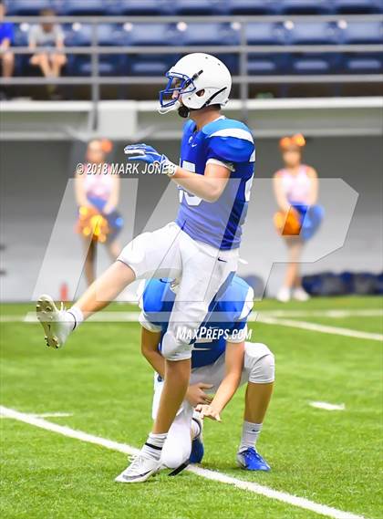 Thumbnail 1 in Valley Christian vs. Chino Valley (Kick-Off Classic) photogallery.