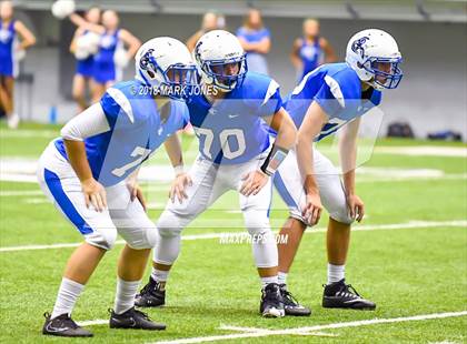 Thumbnail 2 in Valley Christian vs. Chino Valley (Kick-Off Classic) photogallery.