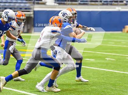 Thumbnail 1 in Valley Christian vs. Chino Valley (Kick-Off Classic) photogallery.