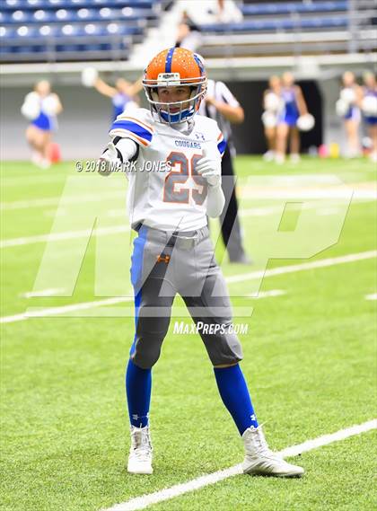 Thumbnail 3 in Valley Christian vs. Chino Valley (Kick-Off Classic) photogallery.