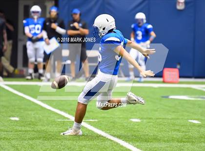 Thumbnail 2 in Valley Christian vs. Chino Valley (Kick-Off Classic) photogallery.
