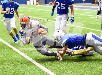 Thumbnail 3 in Valley Christian vs. Chino Valley (Kick-Off Classic) photogallery.
