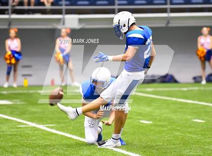 Thumbnail 3 in Valley Christian vs. Chino Valley (Kick-Off Classic) photogallery.