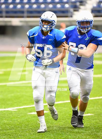 Thumbnail 1 in Valley Christian vs. Chino Valley (Kick-Off Classic) photogallery.