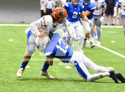 Thumbnail 1 in Valley Christian vs. Chino Valley (Kick-Off Classic) photogallery.