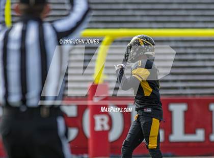 Thumbnail 2 in Manalapan vs. Piscataway photogallery.