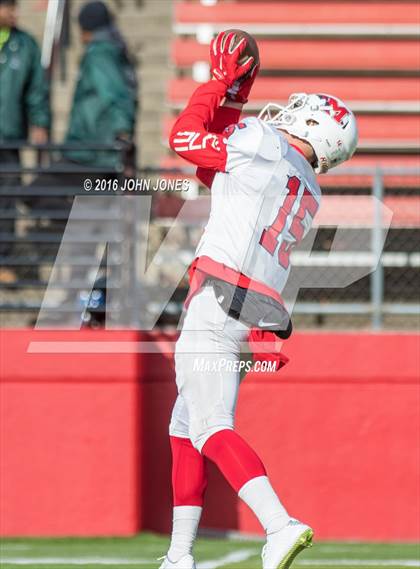 Thumbnail 2 in Manalapan vs. Piscataway photogallery.