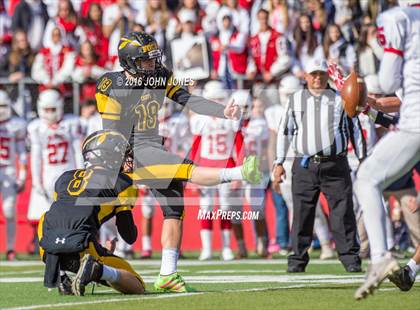 Thumbnail 2 in Manalapan vs. Piscataway photogallery.