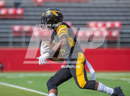 Thumbnail 3 in Manalapan vs. Piscataway photogallery.