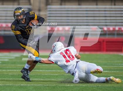 Thumbnail 3 in Manalapan vs. Piscataway photogallery.