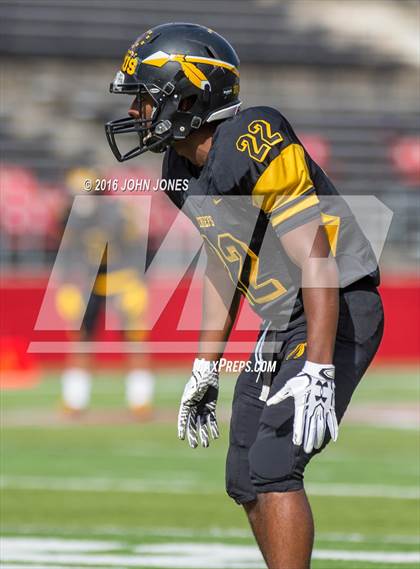 Thumbnail 2 in Manalapan vs. Piscataway photogallery.