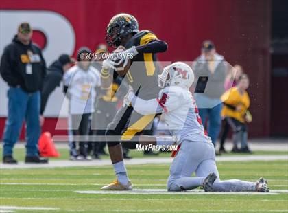 Thumbnail 3 in Manalapan vs. Piscataway photogallery.