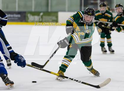 Thumbnail 3 in Glenbrook North vs Highland Park photogallery.