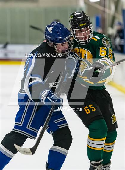 Thumbnail 3 in Glenbrook North vs Highland Park photogallery.