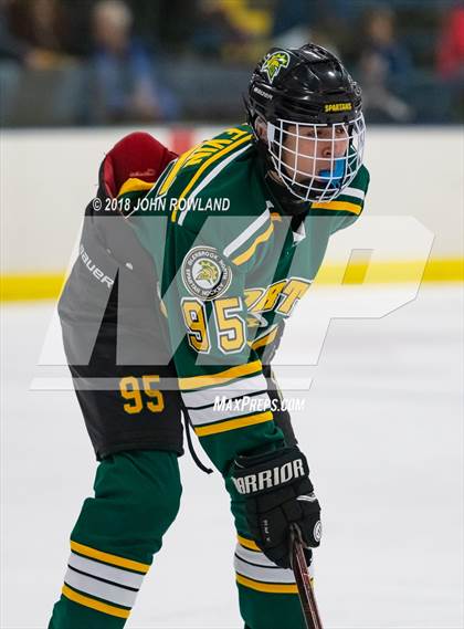 Thumbnail 3 in Glenbrook North vs Highland Park photogallery.