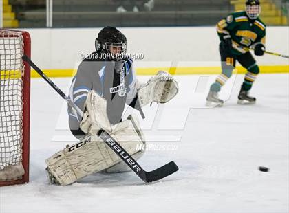 Thumbnail 3 in Glenbrook North vs Highland Park photogallery.