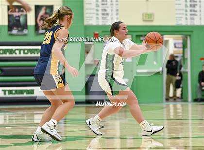 Thumbnail 1 in Delta @ Yorktown  photogallery.
