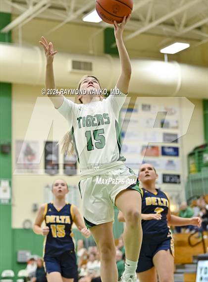 Thumbnail 3 in Delta @ Yorktown  photogallery.