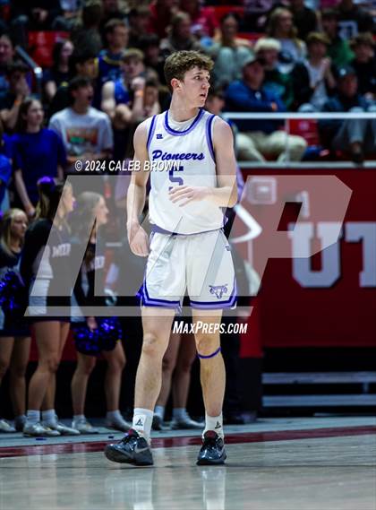 Thumbnail 1 in Riverton vs. Lehi (UHSAA 6A Quarterfinal) photogallery.