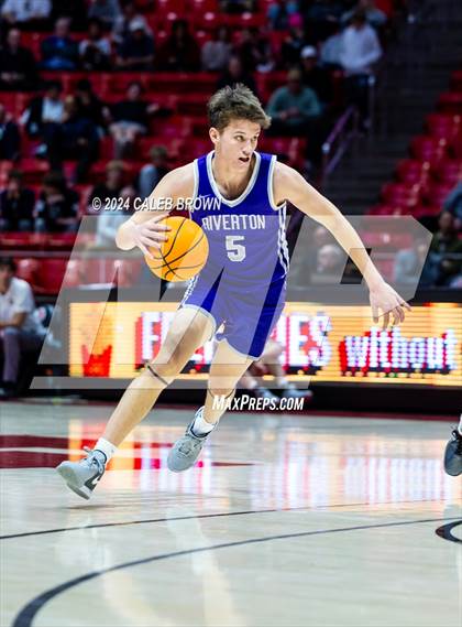 Thumbnail 3 in Riverton vs. Lehi (UHSAA 6A Quarterfinal) photogallery.
