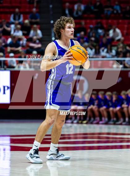 Thumbnail 2 in Riverton vs. Lehi (UHSAA 6A Quarterfinal) photogallery.