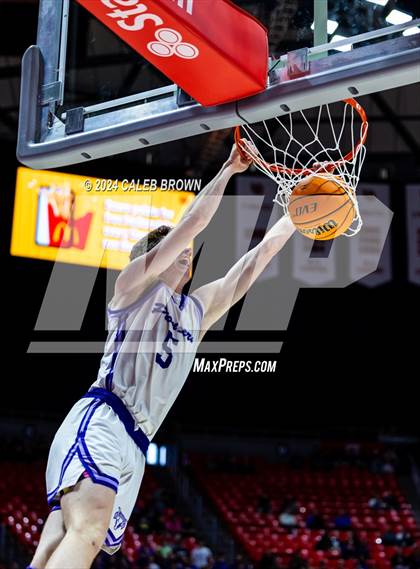 Thumbnail 3 in Riverton vs. Lehi (UHSAA 6A Quarterfinal) photogallery.