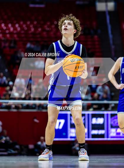 Thumbnail 1 in Riverton vs. Lehi (UHSAA 6A Quarterfinal) photogallery.
