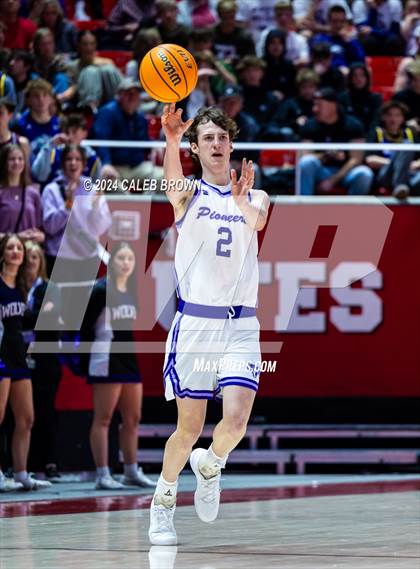 Thumbnail 3 in Riverton vs. Lehi (UHSAA 6A Quarterfinal) photogallery.