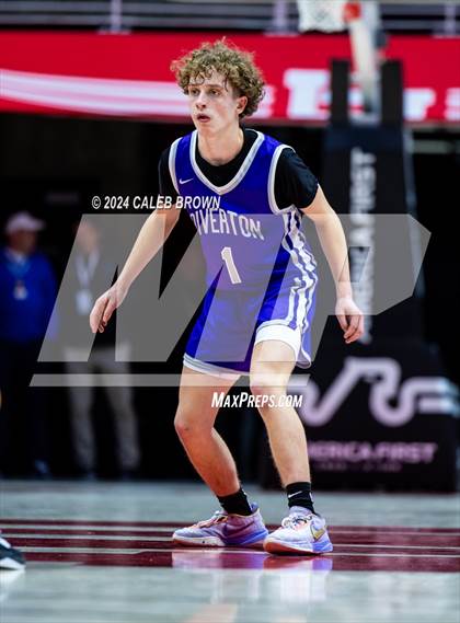 Thumbnail 2 in Riverton vs. Lehi (UHSAA 6A Quarterfinal) photogallery.