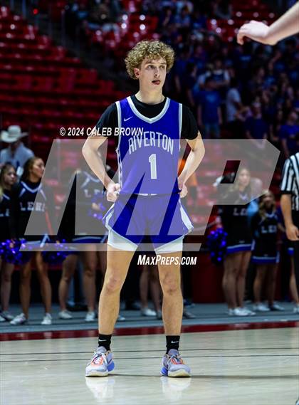 Thumbnail 3 in Riverton vs. Lehi (UHSAA 6A Quarterfinal) photogallery.