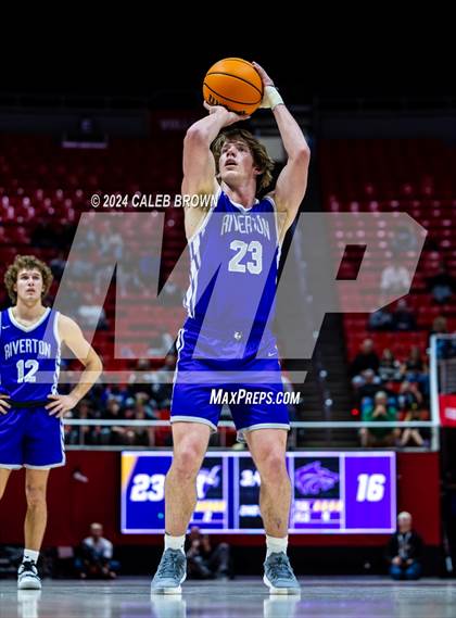 Thumbnail 1 in Riverton vs. Lehi (UHSAA 6A Quarterfinal) photogallery.