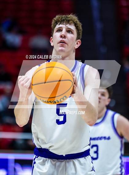 Thumbnail 1 in Riverton vs. Lehi (UHSAA 6A Quarterfinal) photogallery.