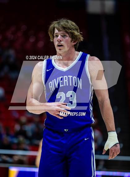 Thumbnail 1 in Riverton vs. Lehi (UHSAA 6A Quarterfinal) photogallery.