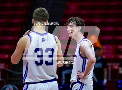 Thumbnail 2 in Riverton vs. Lehi (UHSAA 6A Quarterfinal) photogallery.