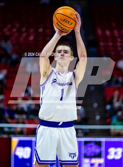 Thumbnail 3 in Riverton vs. Lehi (UHSAA 6A Quarterfinal) photogallery.