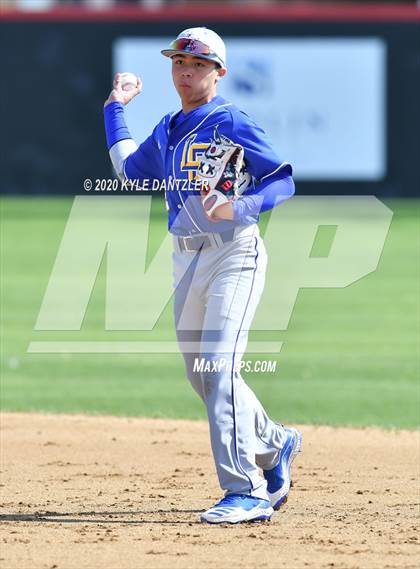 Thumbnail 2 in Lubbock Christian vs Bay Area Christian (Texas Private School Classic) photogallery.