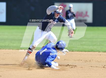 Thumbnail 3 in Lubbock Christian vs Bay Area Christian (Texas Private School Classic) photogallery.