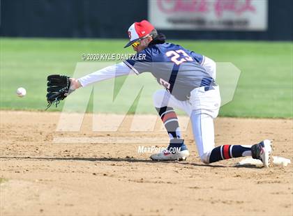 Thumbnail 2 in Lubbock Christian vs Bay Area Christian (Texas Private School Classic) photogallery.