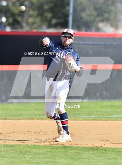 Thumbnail 2 in Lubbock Christian vs Bay Area Christian (Texas Private School Classic) photogallery.