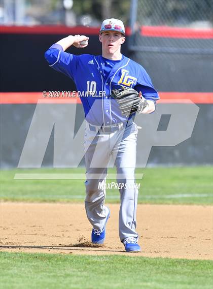 Thumbnail 3 in Lubbock Christian vs Bay Area Christian (Texas Private School Classic) photogallery.
