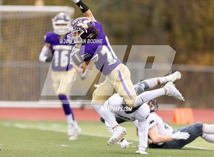 Thumbnail 1 in Union vs Lake Stevens (WIAA 4A Round 2) photogallery.