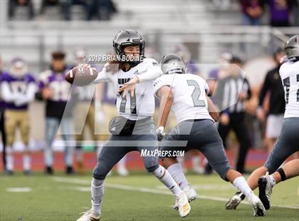 Thumbnail 3 in Union vs Lake Stevens (WIAA 4A Round 2) photogallery.