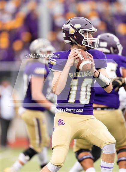 Thumbnail 2 in Union vs Lake Stevens (WIAA 4A Round 2) photogallery.