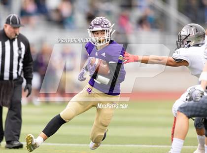 Thumbnail 3 in Union vs Lake Stevens (WIAA 4A Round 2) photogallery.