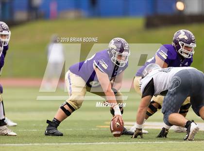 Thumbnail 3 in Union vs Lake Stevens (WIAA 4A Round 2) photogallery.