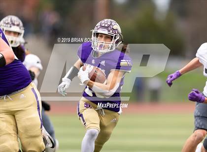 Thumbnail 2 in Union vs Lake Stevens (WIAA 4A Round 2) photogallery.