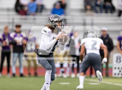 Thumbnail 2 in Union vs Lake Stevens (WIAA 4A Round 2) photogallery.