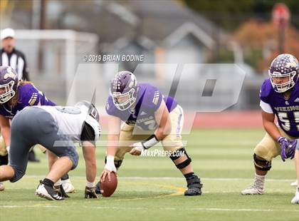Thumbnail 3 in Union vs Lake Stevens (WIAA 4A Round 2) photogallery.
