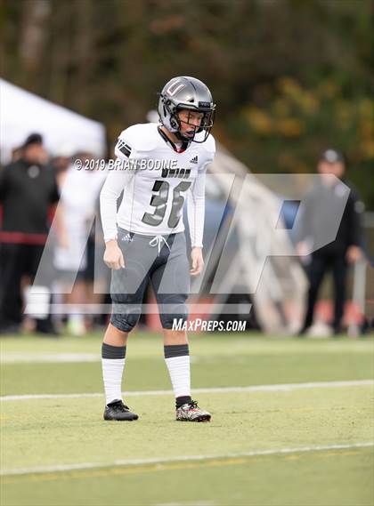 Thumbnail 2 in Union vs Lake Stevens (WIAA 4A Round 2) photogallery.