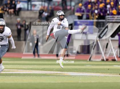 Thumbnail 2 in Union vs Lake Stevens (WIAA 4A Round 2) photogallery.